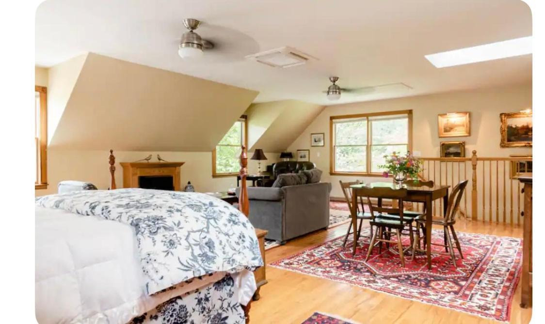 Carriage House Hideaway In Center Of เชสเตอร์ทาวน์ ภายนอก รูปภาพ